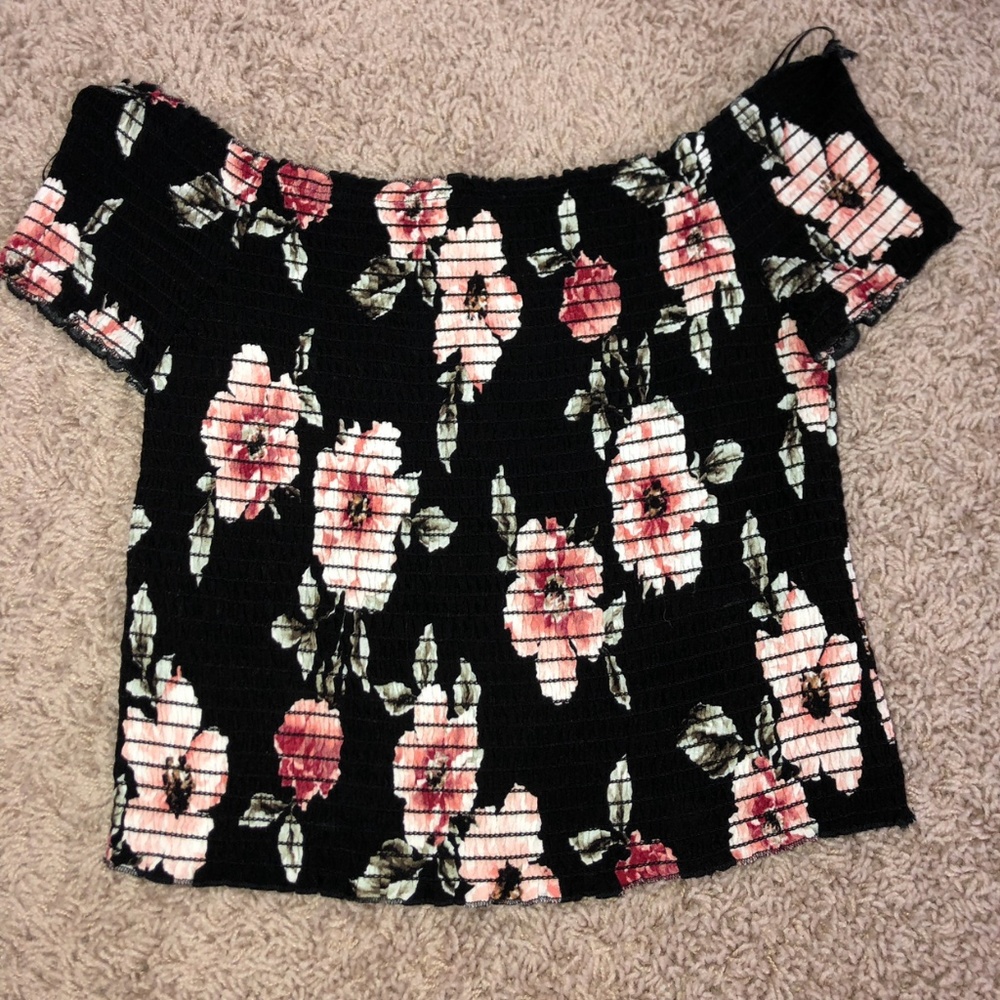 PacSun Off the shoulder Crop top